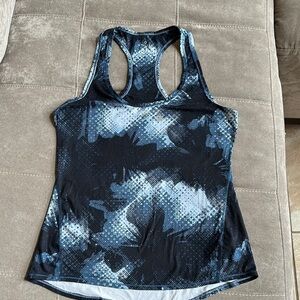 Black and Blue Graphic Fitted Sleeveless Tank Top